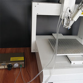 Dispenser automatico da tavolino doppio della colla del liquido XYZ-3/ab pneumatico che dispensa Robat