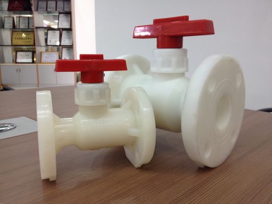Valvola a sfera di plastica della flangia di PPH, BACCANO, American National Standard I, collegamento della flangia di JIS, DN15-DN300